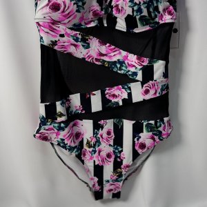 Купальник слитный - код 158486