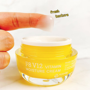 F8 v12 vitamin moisture cream 50g - код 50516