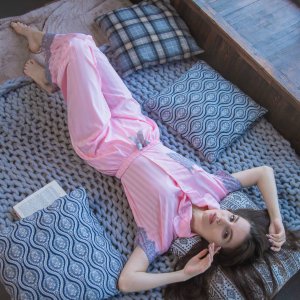 Пижама ХБ розовая , декорированная серыми кружевами - код 81166